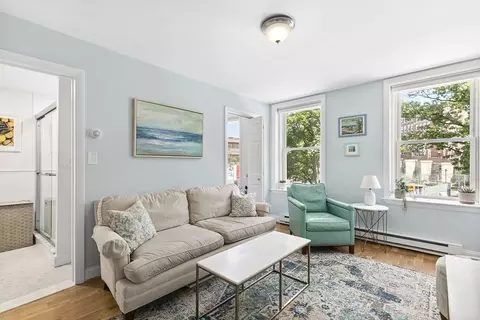 126 Prince St #5, Boston, MA 02113