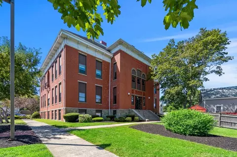 181 North St #102, Salem, MA 01970
