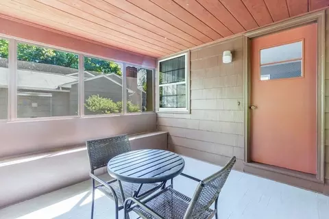 109 Pinecrest Dr, Springfield, MA 01118 photo 33