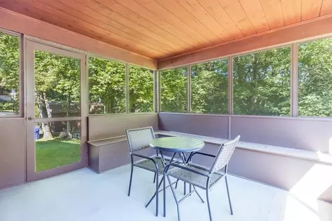 109 Pinecrest Dr, Springfield, MA 01118 photo 31