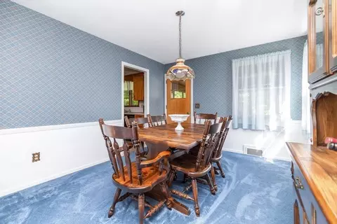 109 Pinecrest Dr, Springfield, MA 01118 photo 14