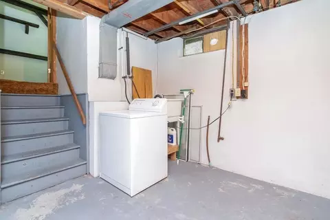 109 Pinecrest Dr, Springfield, MA 01118 photo 29