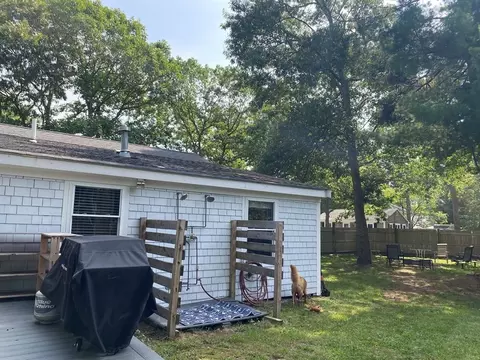 21 Mashpee Neck Rd, Mashpee, MA 02649 photo 4