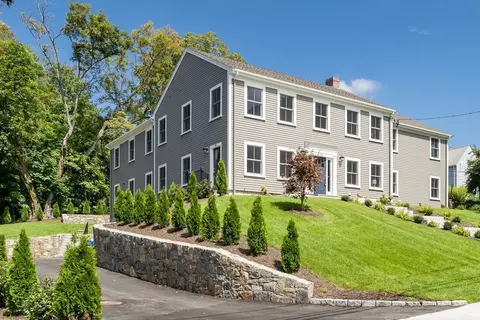 13 Winter St #13, Newton, MA 02464