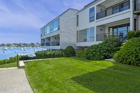 35 Wharf Path #B, Marblehead, MA 01945