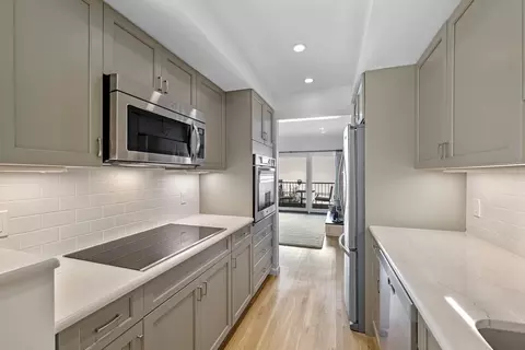 35 Wharf Path #B, Marblehead, MA 01945 photo 7