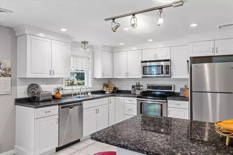 138 Parker St, Maynard, MA 01754 photo 9