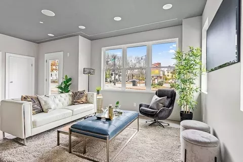 1 Cedar St #1, Cambridge, MA 02140