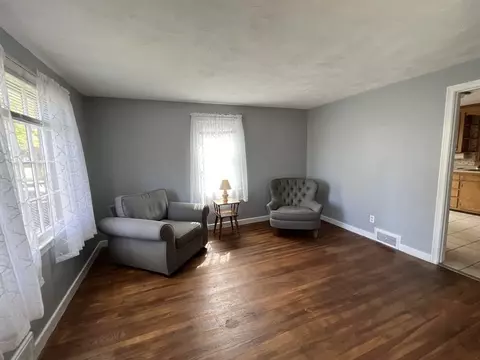 290 Hartwick St, Springfield, MA 01108 photo 5