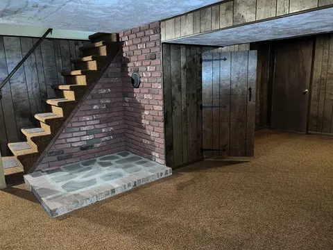 290 Hartwick St, Springfield, MA 01108 photo 30