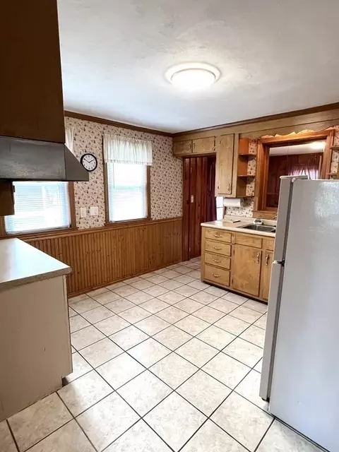 290 Hartwick St, Springfield, MA 01108 photo 16