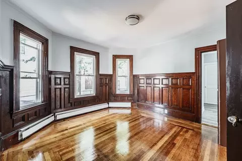 37 Forest St, Springfield, MA 01108 photo 5