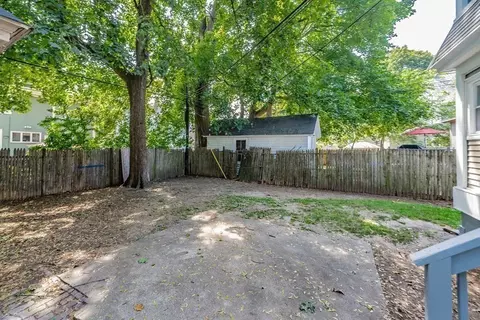 37 Forest St, Springfield, MA 01108 photo 37