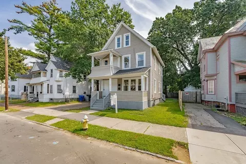 37 Forest St, Springfield, MA 01108 photo 2