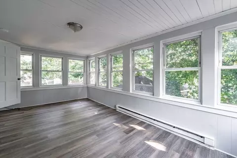 37 Forest St, Springfield, MA 01108 photo 17