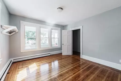 37 Forest St, Springfield, MA 01108 photo 8