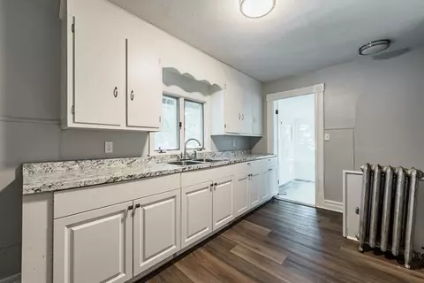 37 Forest St, Springfield, MA 01108 photo 20