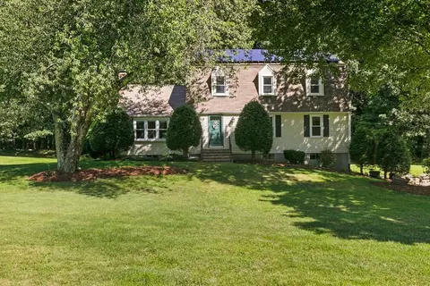 30 Minehan Ln, Marlborough, MA 01752