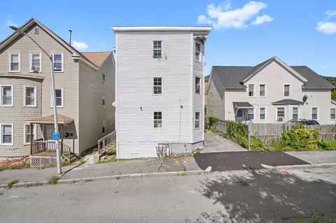 19 Vinson St, Worcester, MA 01605