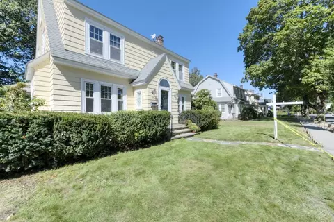 55 Longfellow Rd, Worcester, MA 01602