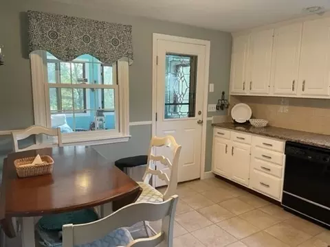 19 Westview Dr, Sutton, MA 01590 photo 6