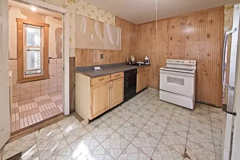 230 Eastern Ave, Lynn, MA 01902 photo 10