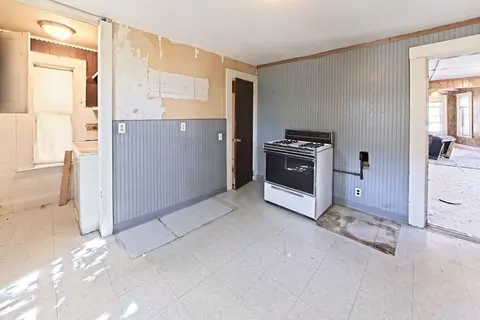 230 Eastern Ave, Lynn, MA 01902 photo 13