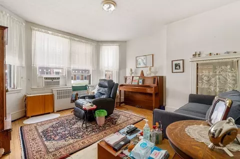 6 Colborne Rd #1, Boston, MA 02135