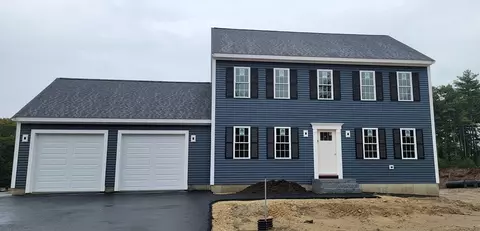 4 Grace St, Middleboro, MA 02346