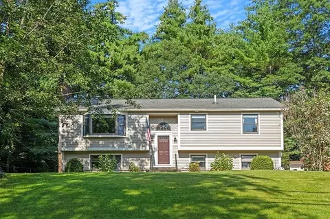 29 Country, Nashua, NH 03062
