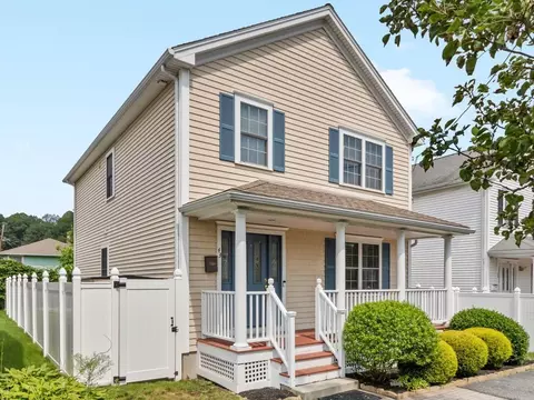 43 Wamsutta Ave, Waltham, MA 02451