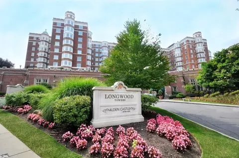 20 Chapel St #C1005, Brookline, MA 02446