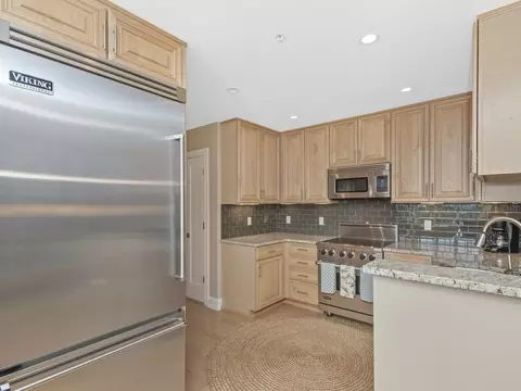 20 Chapel St #C1005, Brookline, MA 02446 photo 11