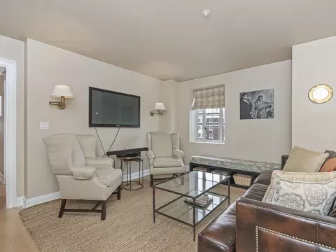 20 Chapel St #C1005, Brookline, MA 02446 photo 6