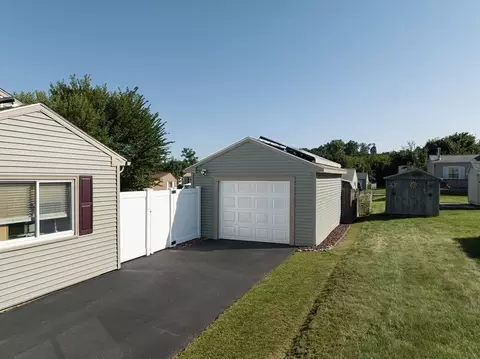 39 Rita St, Springfield, MA 01118 photo 39