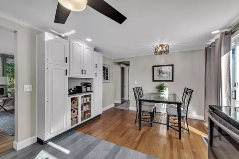 39 Rita St, Springfield, MA 01118 photo 9