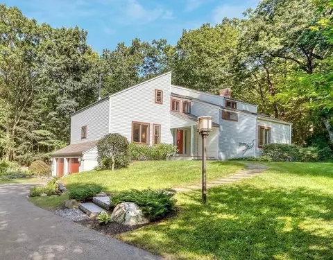 13 Oak Mdw, Lincoln, MA 01773