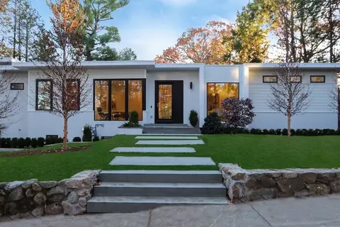 16 Pine Ridge Rd, Newton, MA 02468