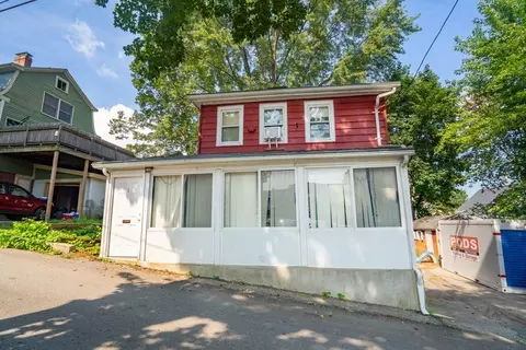 1 Gales Ct, Amesbury, MA 01913