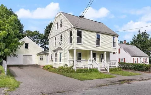 31 Smith St, Haverhill, MA 01832