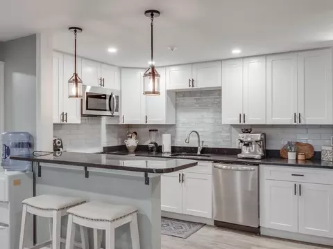 18 Washington St #1, Plainville, MA 02762