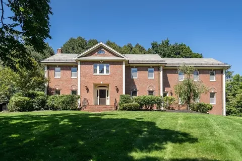 235 Warren, Brookline, MA 02445