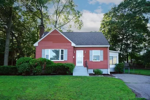 74 Pine Hill Rd, Dedham, MA 02026 photo 2