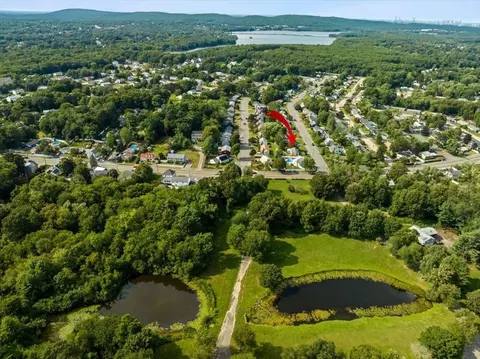 4 Devine Rd, Randolph, MA 02368 photo 23