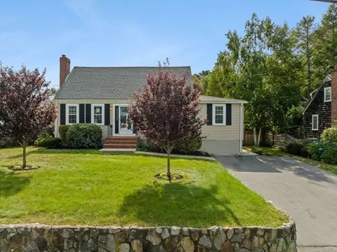 4 Devine Rd, Randolph, MA 02368 photo 2