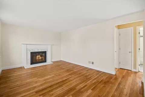 4 Devine Rd, Randolph, MA 02368 photo 6