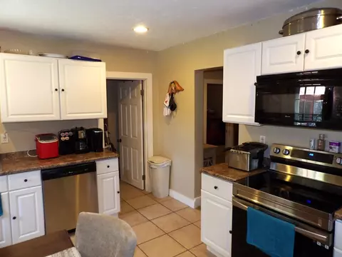 64 Chase Ave, Webster, MA 01570 photo 16