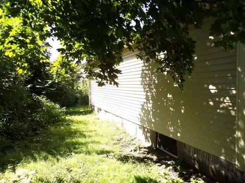 64 Chase Ave, Webster, MA 01570 photo 6