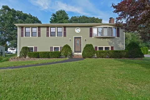 24 Mary Dr, Taunton, MA 02780