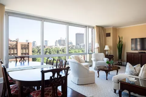 1 Charles St S #11A, Boston, MA 02116